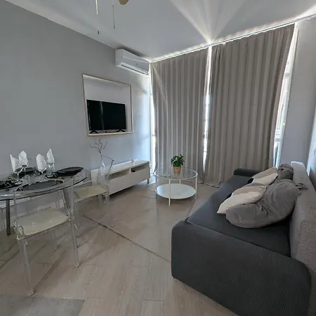 Estudio Torre Colina Con Piscina * Torremolinos